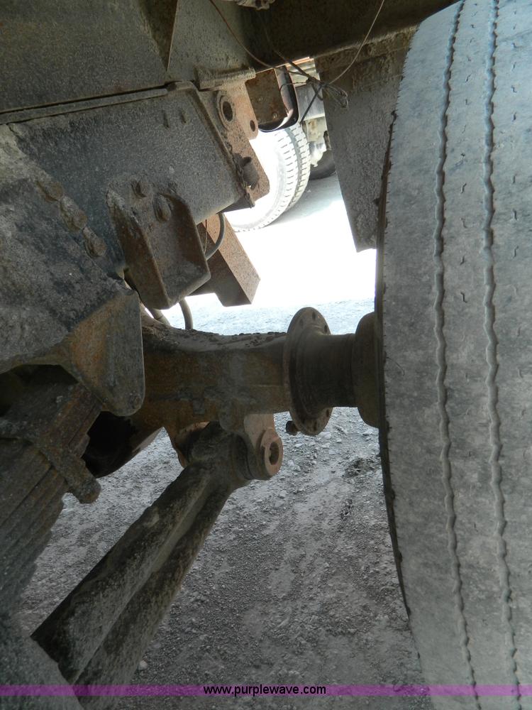 image for item G7931 1984 Ford LNT8000 dump truck