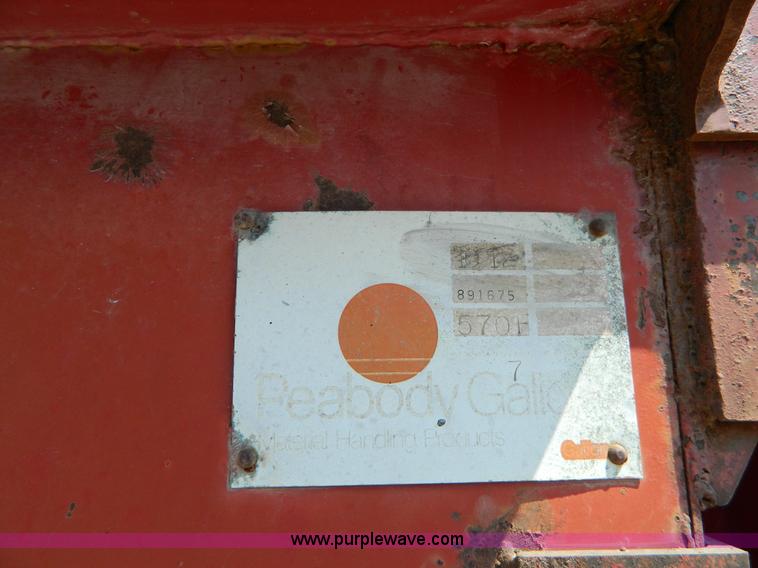 image for item G7931 1984 Ford LNT8000 dump truck