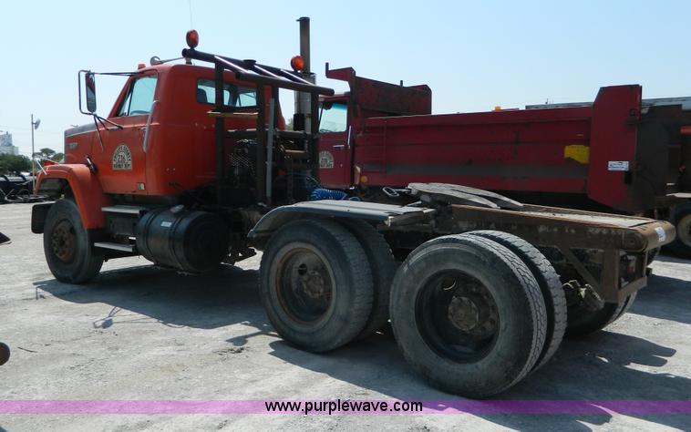 image for item G7932 1983 GMC Brigadier semi truck