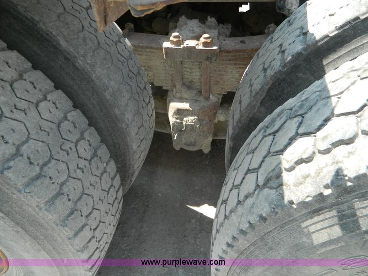 image for item G7932 1983 GMC Brigadier semi truck