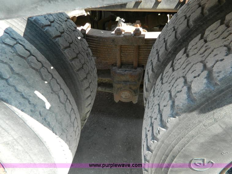 image for item G7932 1983 GMC Brigadier semi truck