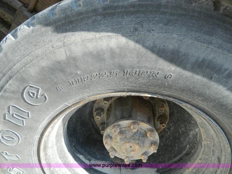 image for item G7932 1983 GMC Brigadier semi truck