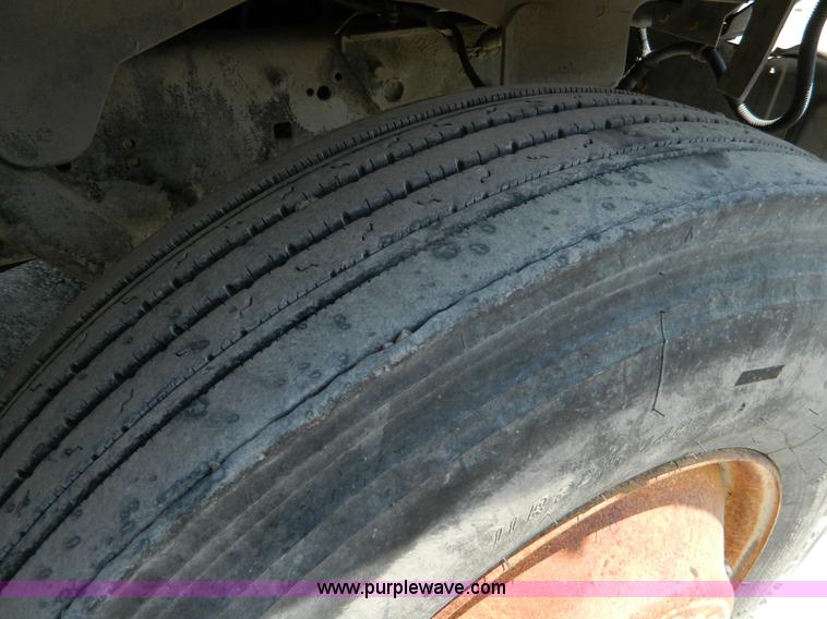 image for item G7932 1983 GMC Brigadier semi truck