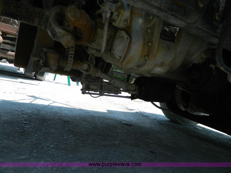 image for item G7932 1983 GMC Brigadier semi truck