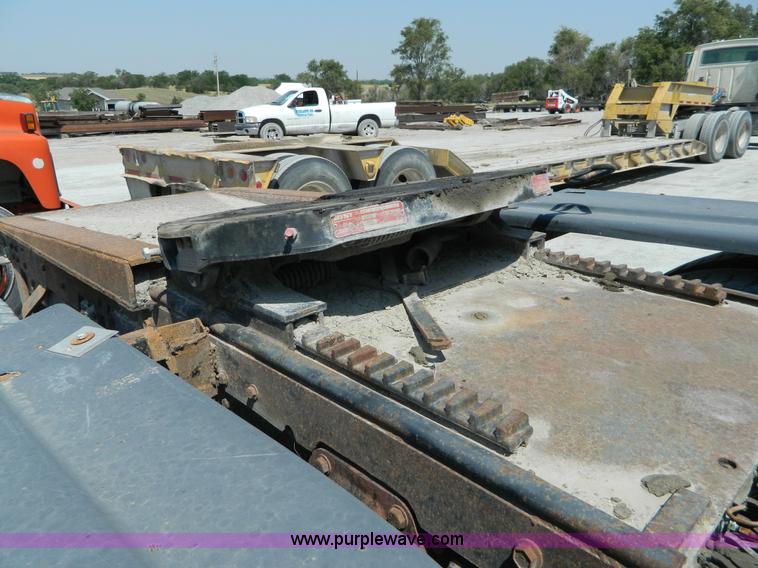 image for item G7932 1983 GMC Brigadier semi truck