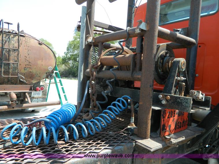 image for item G7932 1983 GMC Brigadier semi truck