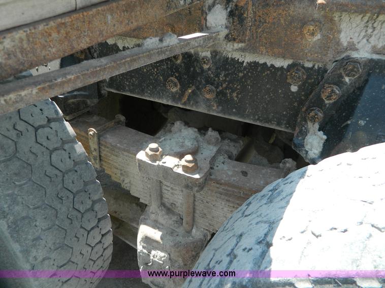 image for item G7932 1983 GMC Brigadier semi truck