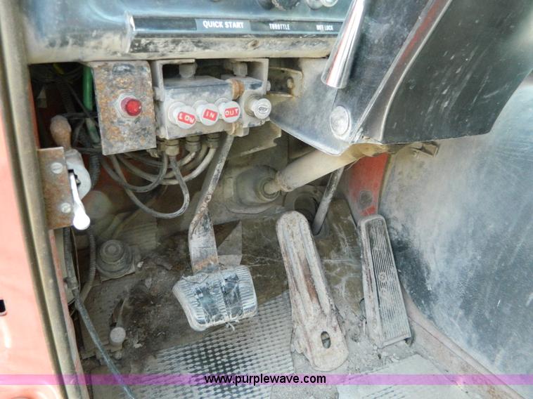 image for item G7932 1983 GMC Brigadier semi truck