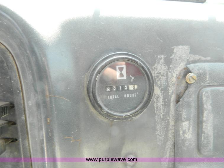 image for item G7932 1983 GMC Brigadier semi truck