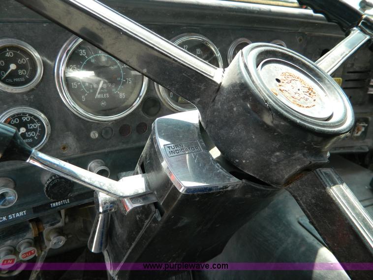 image for item G7932 1983 GMC Brigadier semi truck