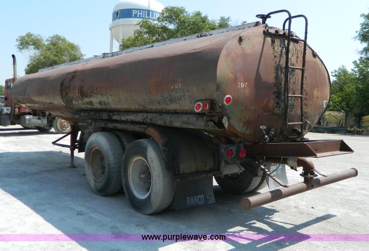 image for item G7933 1947 Fruehauf 903 tanker trailer
