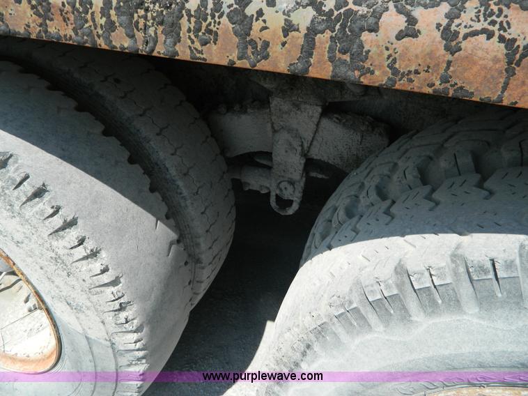 image for item G7933 1947 Fruehauf 903 tanker trailer