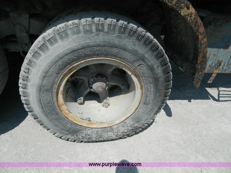 image for item G7933 1947 Fruehauf 903 tanker trailer