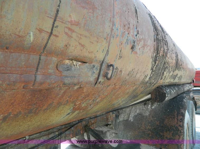 image for item G7933 1947 Fruehauf 903 tanker trailer