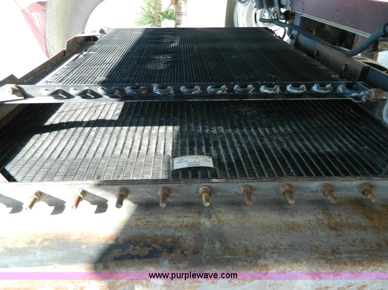 image for item G7934 1988 International S2500 semi truck