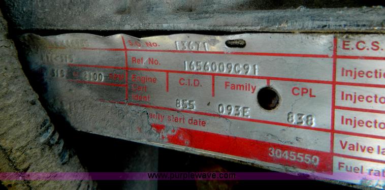 image for item G7934 1988 International S2500 semi truck