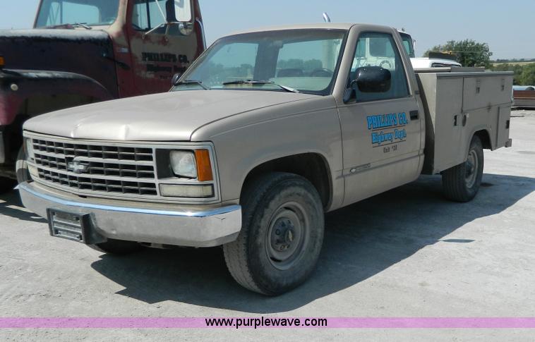 image for item G7935 1992 Chevrolet 2500 utility truck