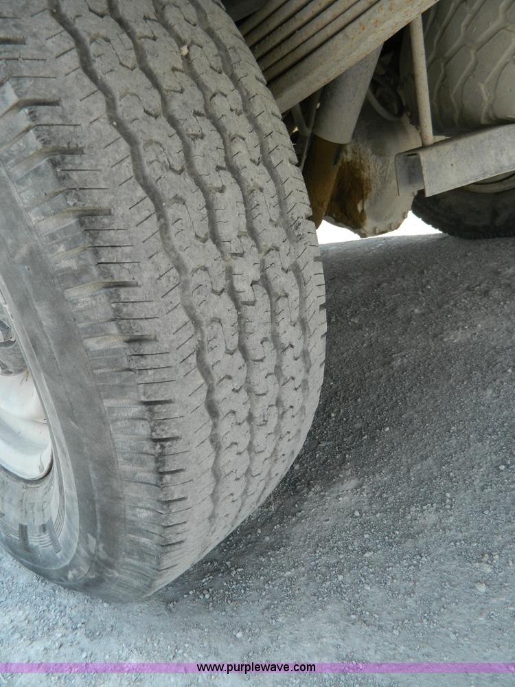 image for item G7935 1992 Chevrolet 2500 utility truck