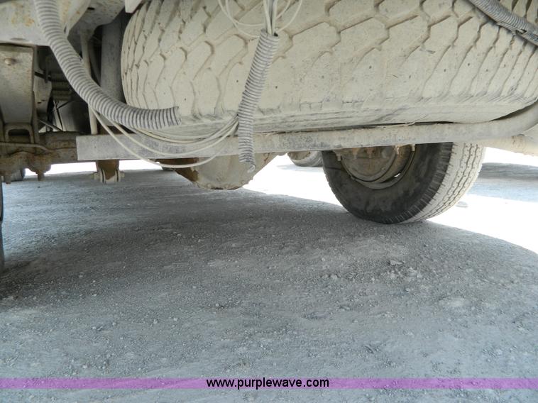 image for item G7935 1992 Chevrolet 2500 utility truck