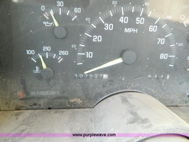 image for item G7935 1992 Chevrolet 2500 utility truck