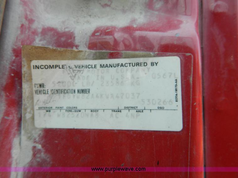 image for item G7936 1989 Ford LNT8000 dump truck