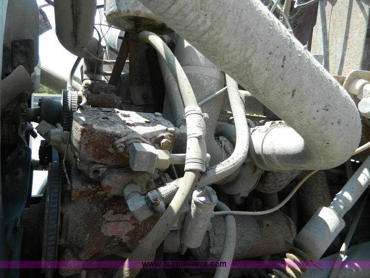 image for item G7936 1989 Ford LNT8000 dump truck