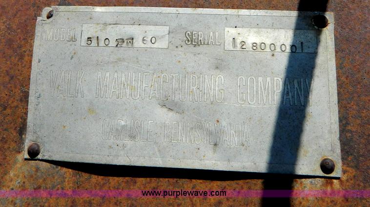 image for item G7936 1989 Ford LNT8000 dump truck