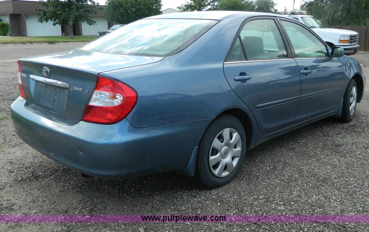 image for item G7939 2003 Toyota Camry LE