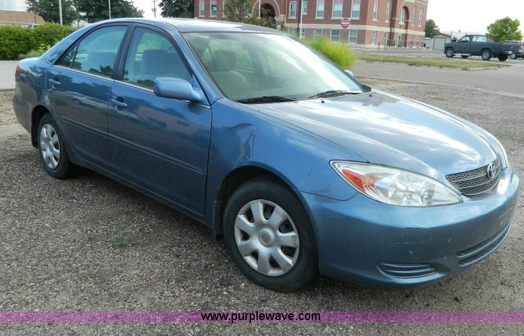 image for item G7939 2003 Toyota Camry LE