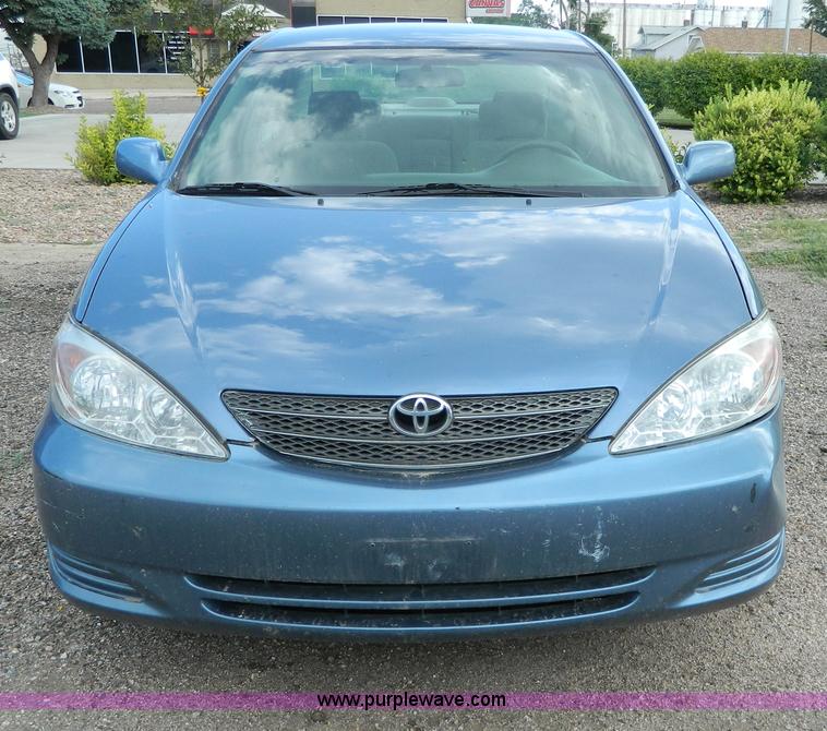 image for item G7939 2003 Toyota Camry LE
