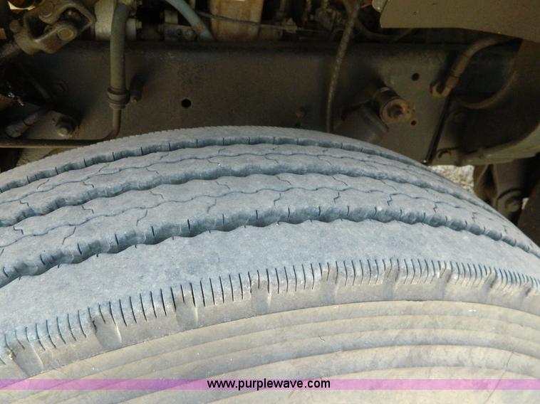 image for item G7946 1985 GMC Brigadier dump truck