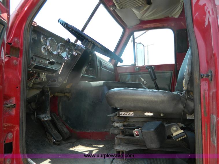 image for item G7946 1985 GMC Brigadier dump truck