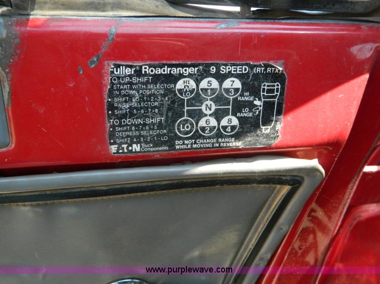 image for item G7946 1985 GMC Brigadier dump truck