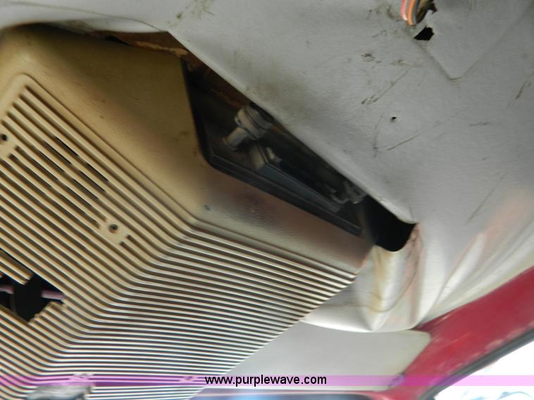 image for item G7946 1985 GMC Brigadier dump truck