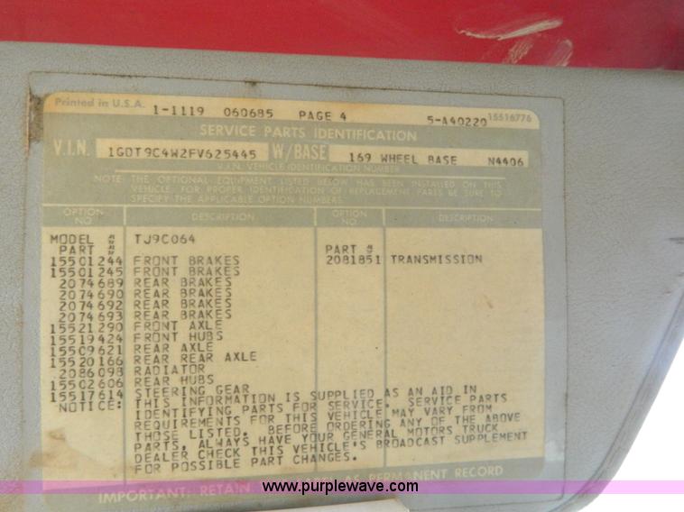 image for item G7946 1985 GMC Brigadier dump truck