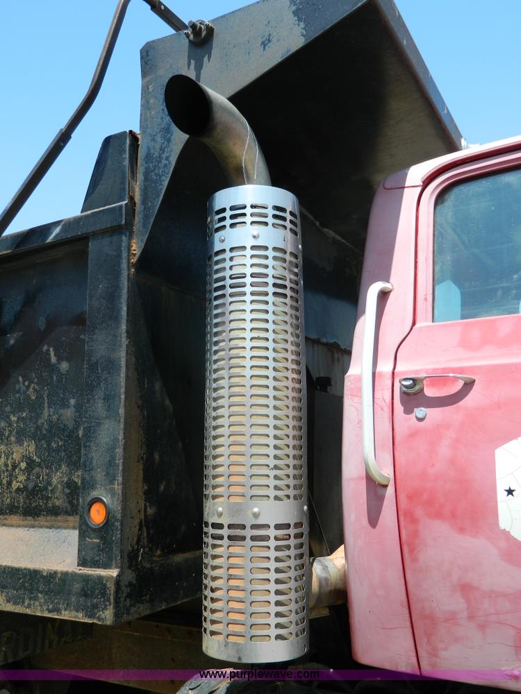 image for item G7946 1985 GMC Brigadier dump truck