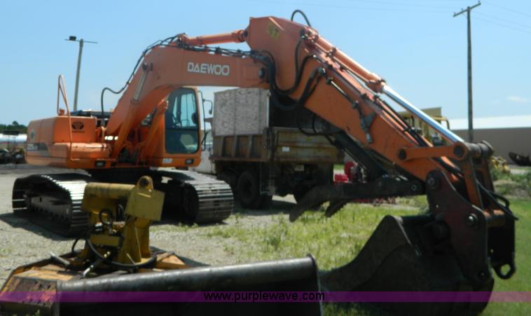 image for item G7947 Daewoo SL225LCV excavator