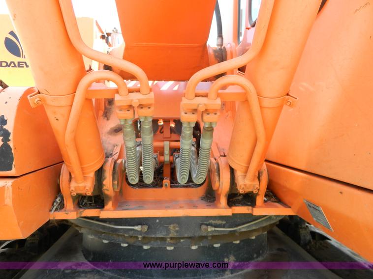 image for item G7947 Daewoo SL225LCV excavator