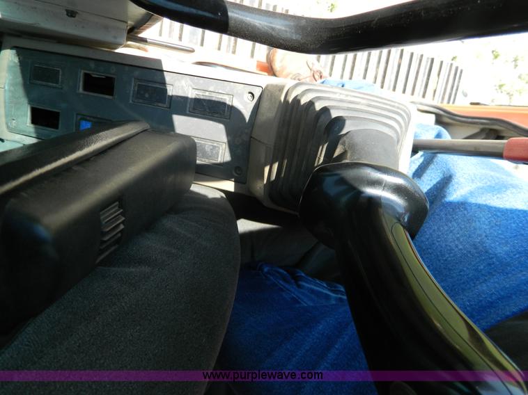 image for item G7947 Daewoo SL225LCV excavator