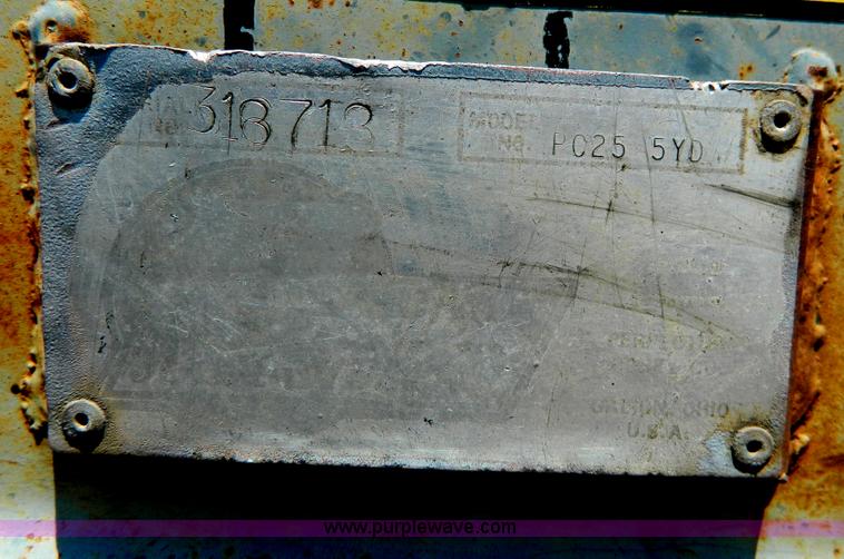 image for item G7948 1978 Ford F600 dump truck