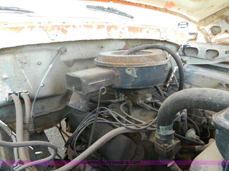 image for item G7948 1978 Ford F600 dump truck