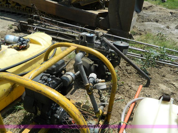 image for item G7953 Spray application equipment