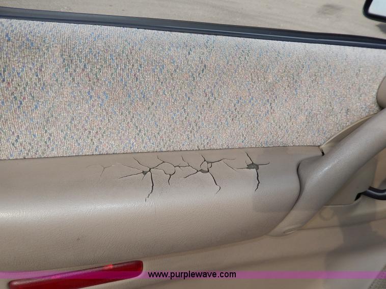 image for item H3021 1996 Chevrolet Astro van