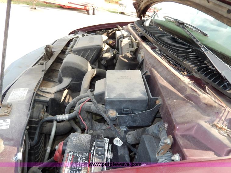 image for item H3021 1996 Chevrolet Astro van