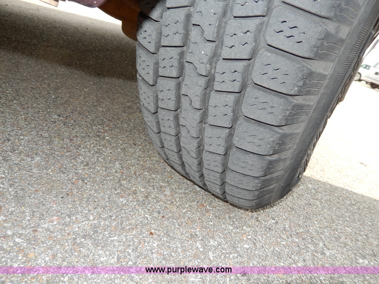 image for item H3021 1996 Chevrolet Astro van