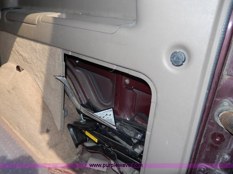 image for item H3021 1996 Chevrolet Astro van