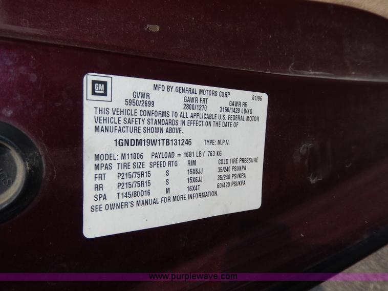 image for item H3021 1996 Chevrolet Astro van