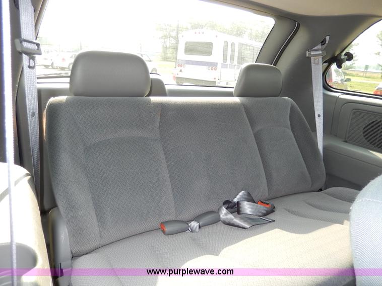 image for item H3022 2006 Dodge Caravan SE van