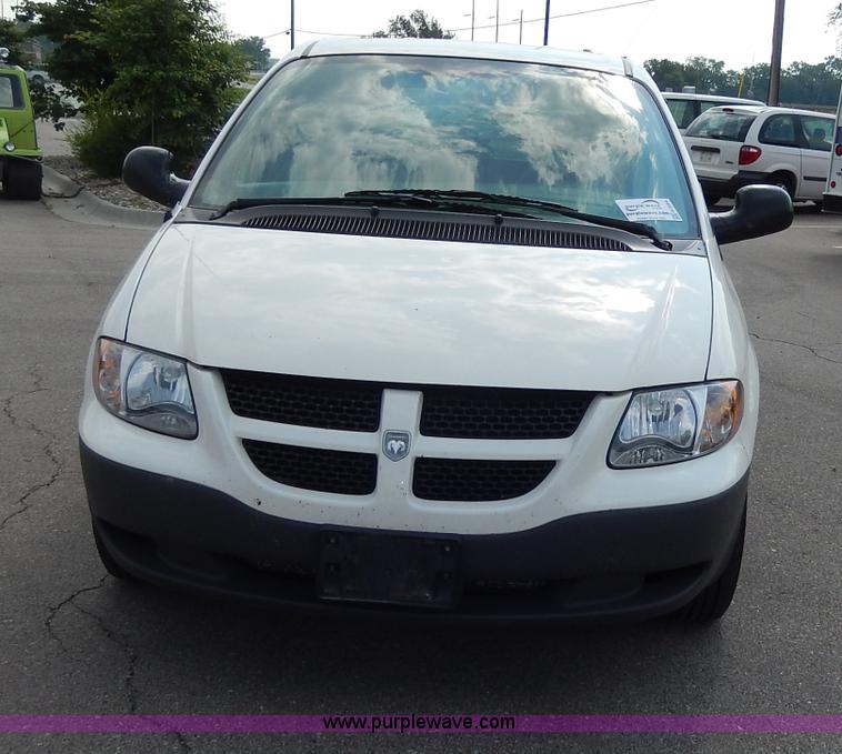 image for item H3024 2002 Dodge Caravan SE van