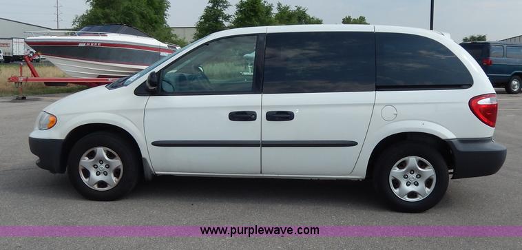 image for item H3024 2002 Dodge Caravan SE van